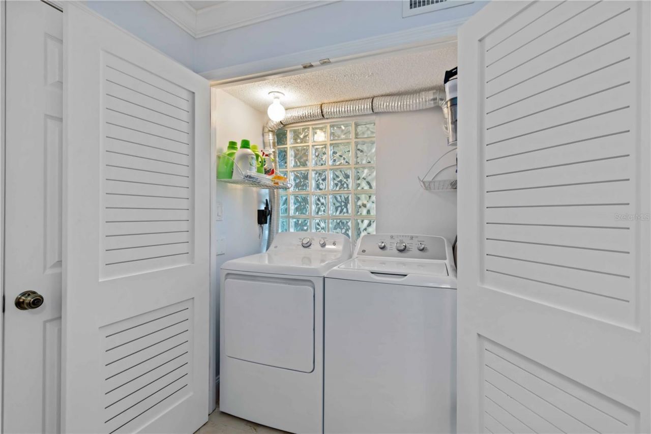 5260 Gulf Of Mexico Drive, Unit 401, Longboat Key, FL 34228 Photo