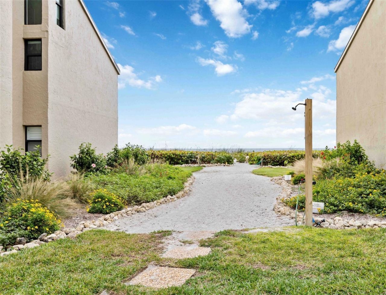 5260 Gulf Of Mexico Drive, Unit 401, Longboat Key, FL 34228 Photo