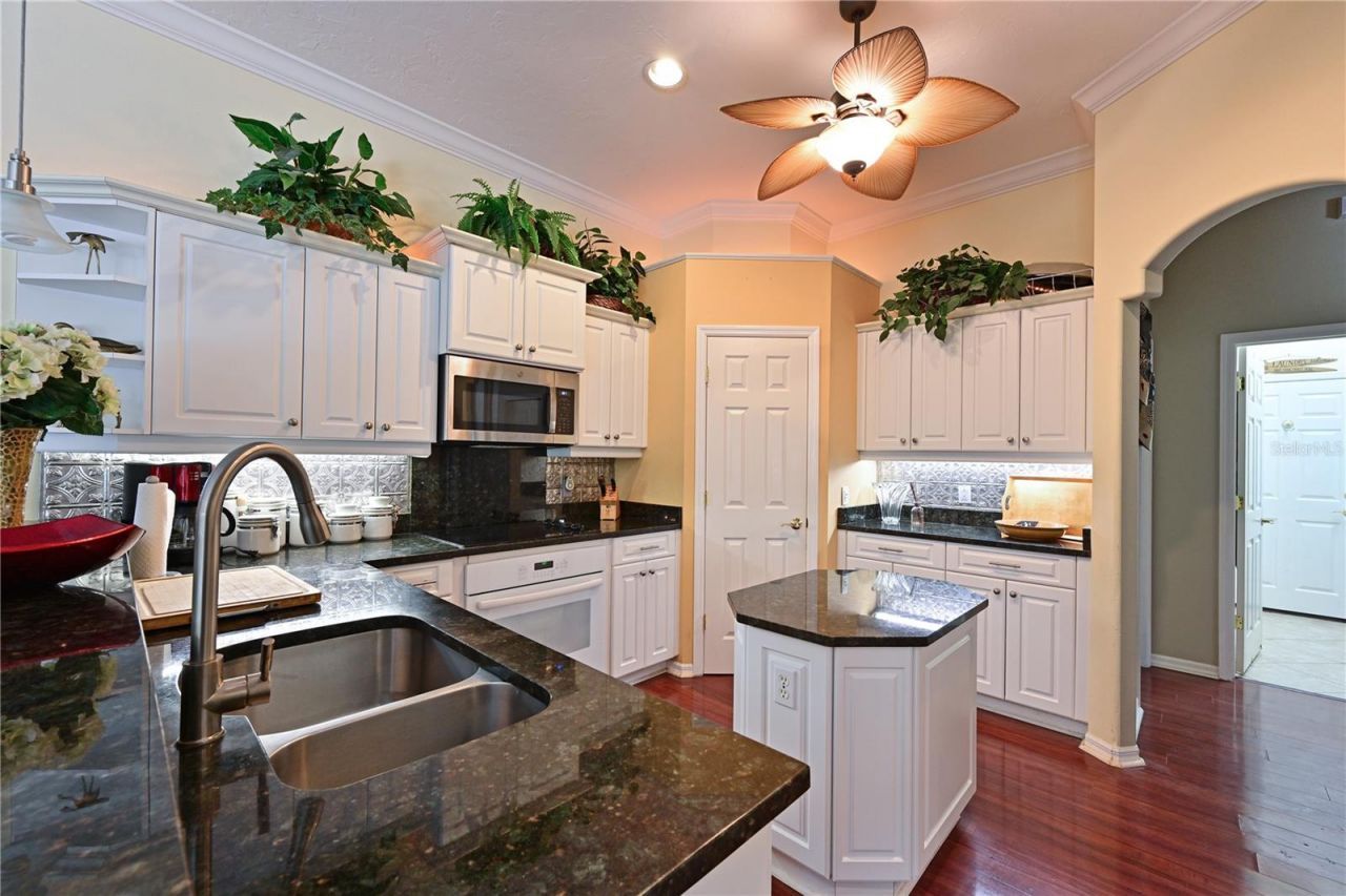 6602 Tallmast Circle, Lakewood Ranch, FL 34202 Photo