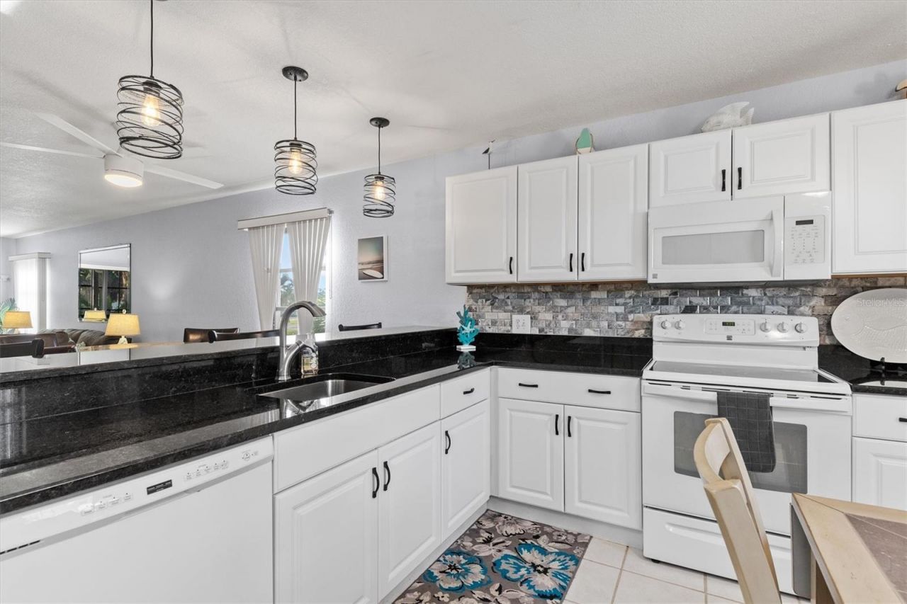 175 Kings Highway, Unit 428, Punta Gorda, FL 33983 Photo