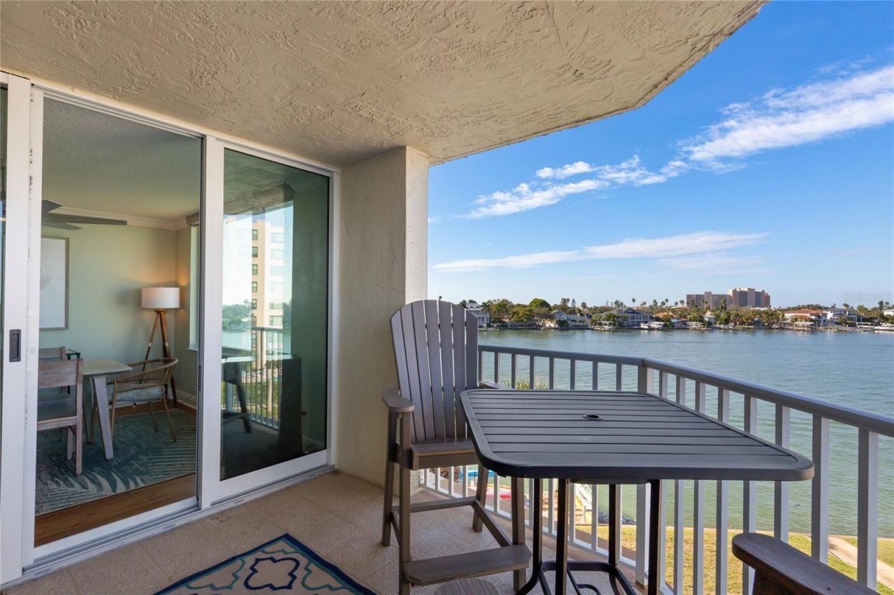 736 Island Way, Unit 406, Clearwater, FL 33767 Photo
