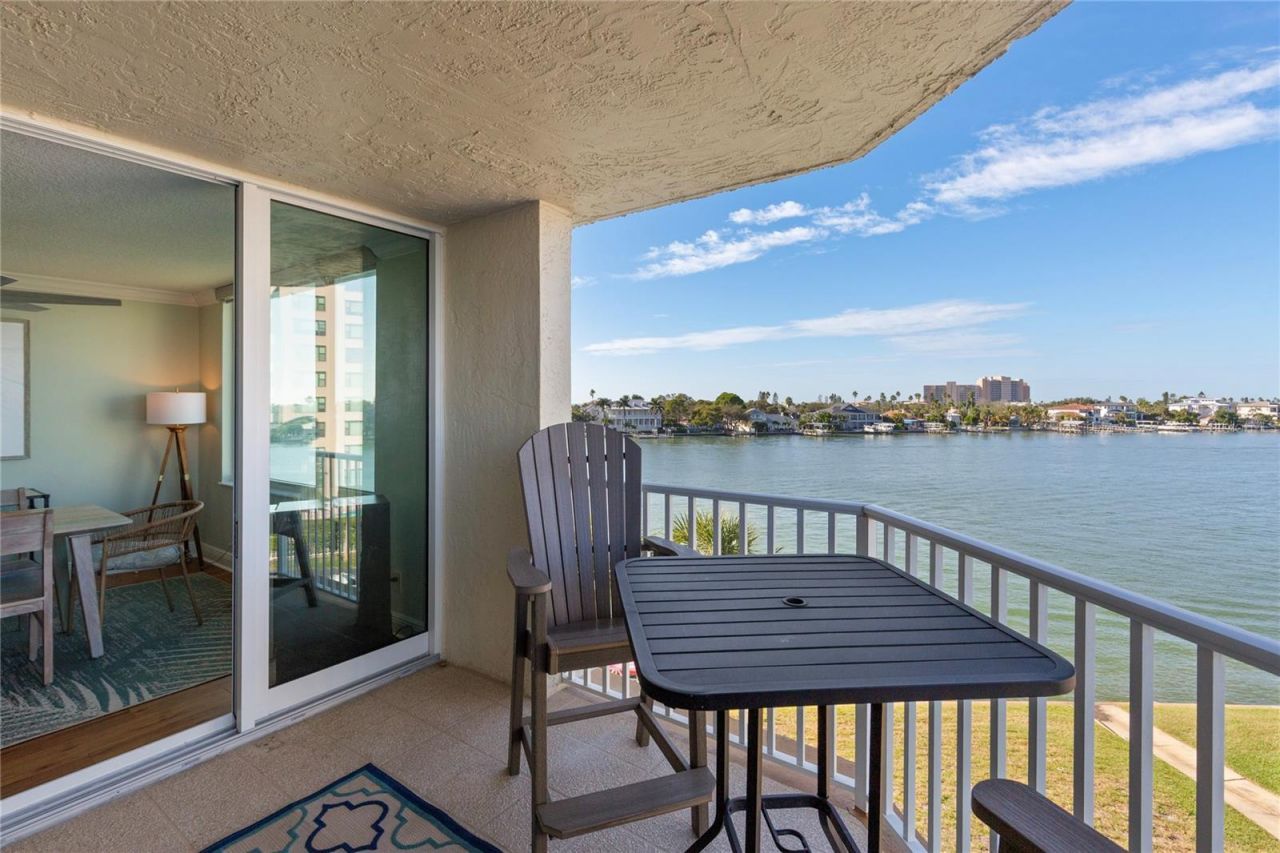 736 Island Way, Unit 406, Clearwater, FL 33767 Photo
