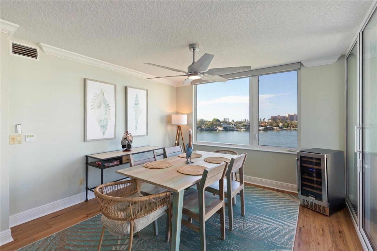 736 Island Way, Unit 406, Clearwater, FL 33767 Photo
