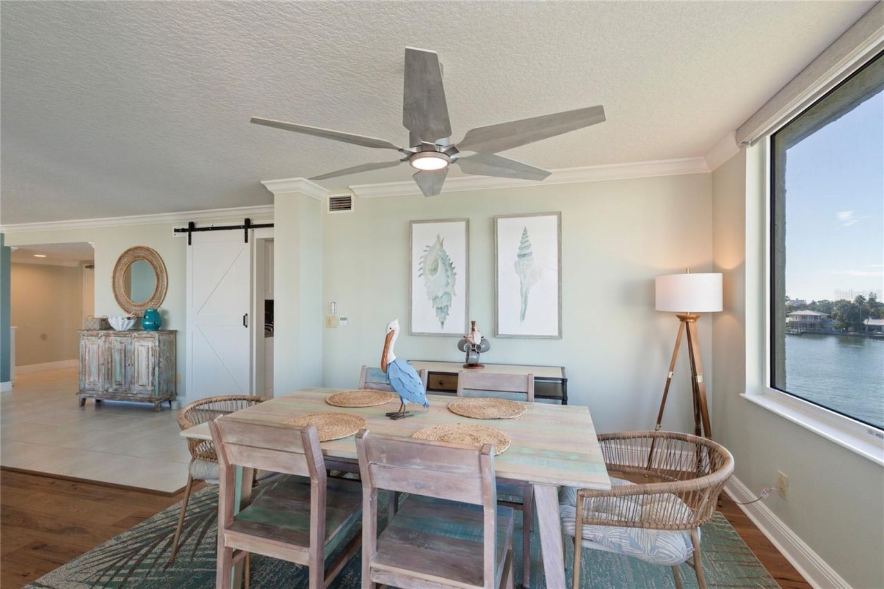736 Island Way, Unit 406, Clearwater, FL 33767 Photo