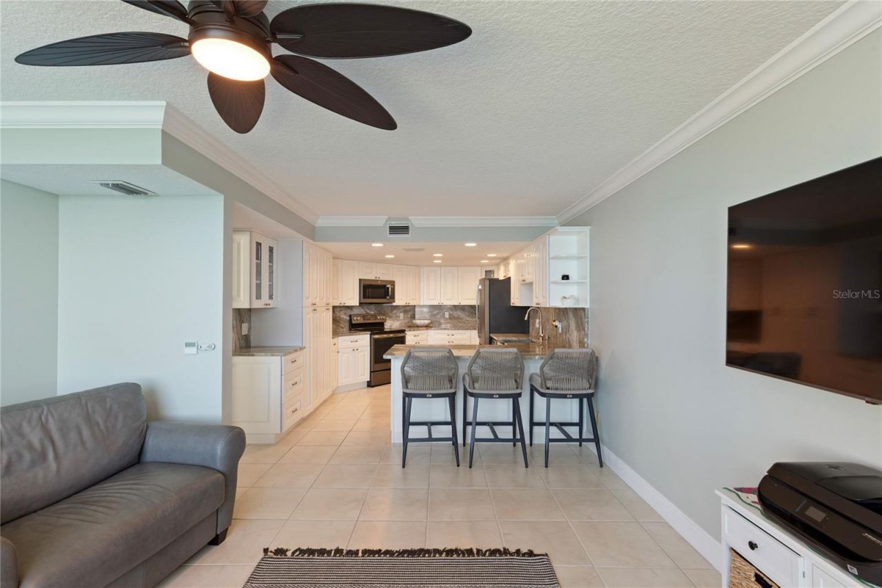 736 Island Way, Unit 406, Clearwater, FL 33767 Photo