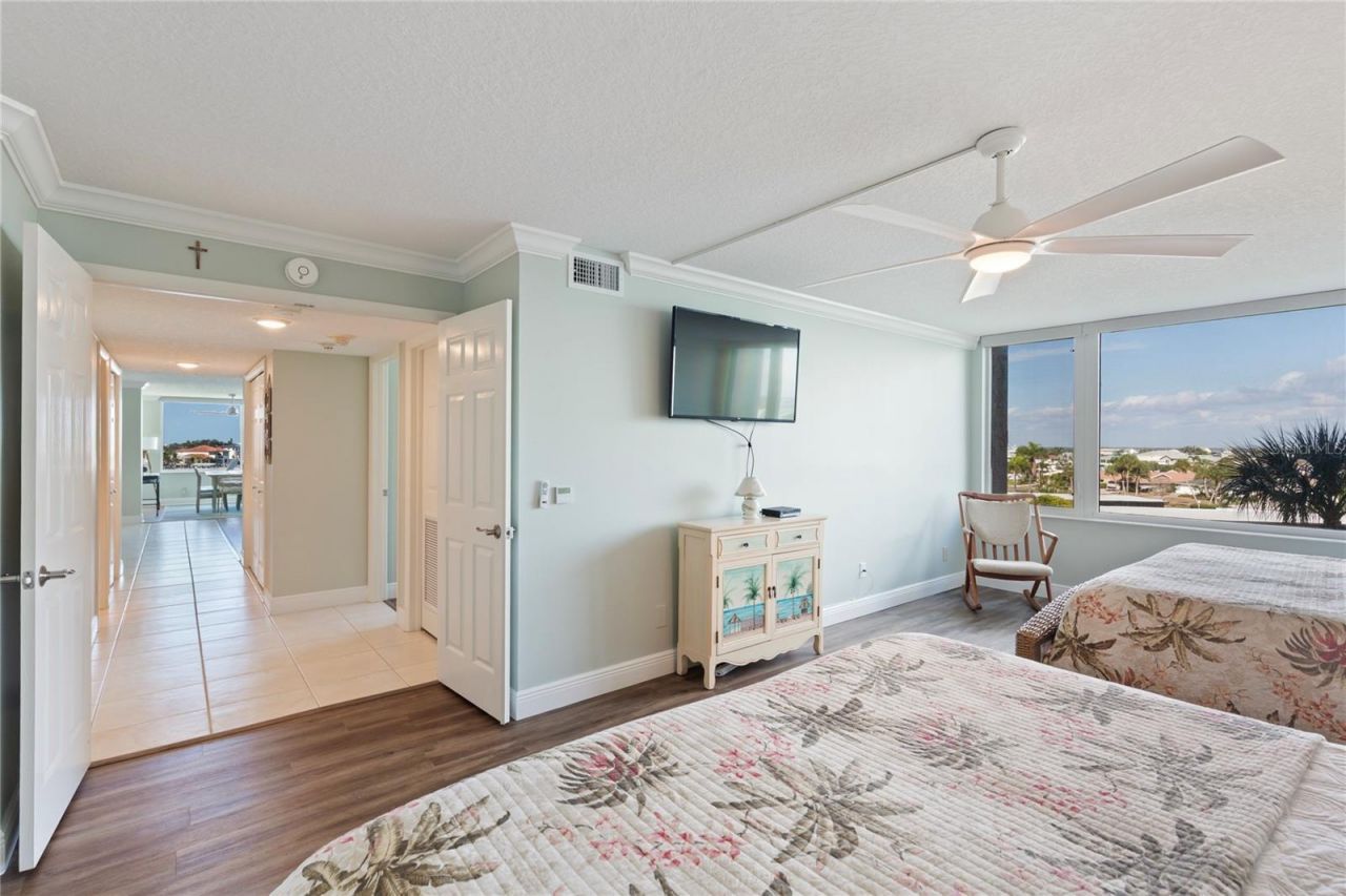 736 Island Way, Unit 406, Clearwater, FL 33767 Photo