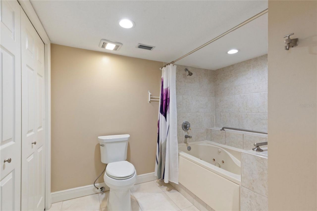 736 Island Way, Unit 406, Clearwater, FL 33767 Photo