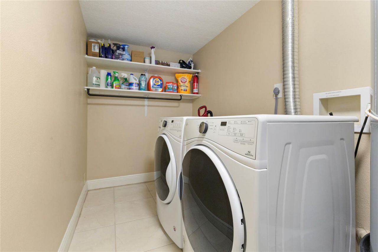 736 Island Way, Unit 406, Clearwater, FL 33767 Photo