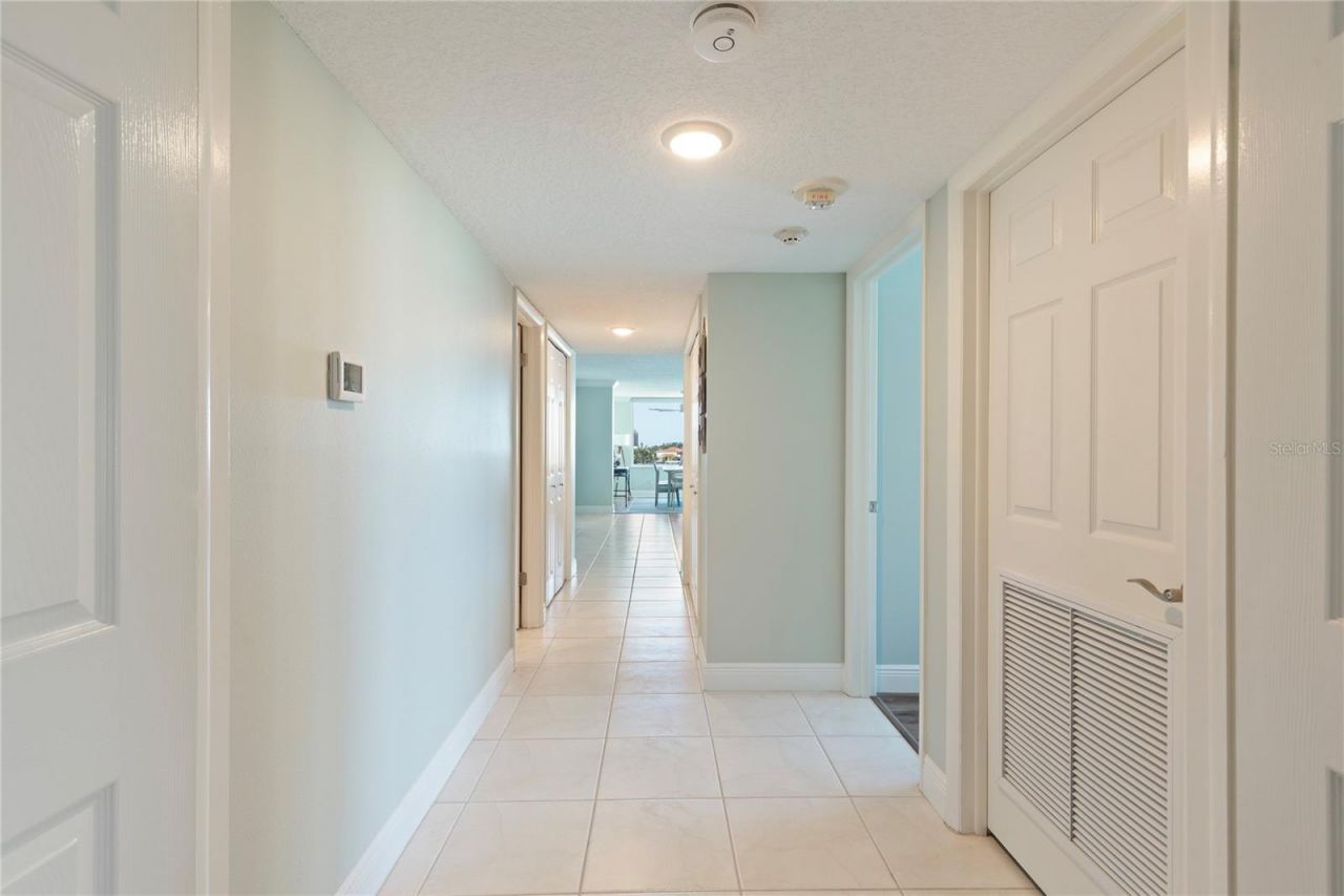 736 Island Way, Unit 406, Clearwater, FL 33767 Photo