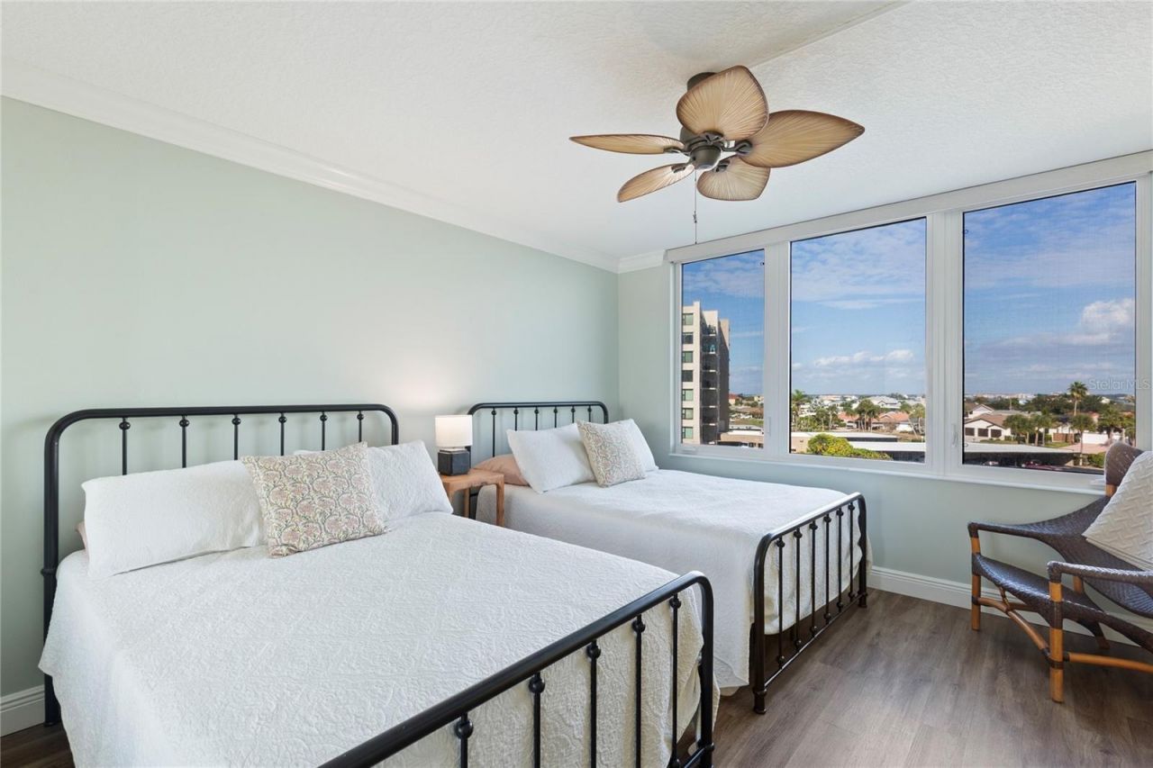 736 Island Way, Unit 406, Clearwater, FL 33767 Photo