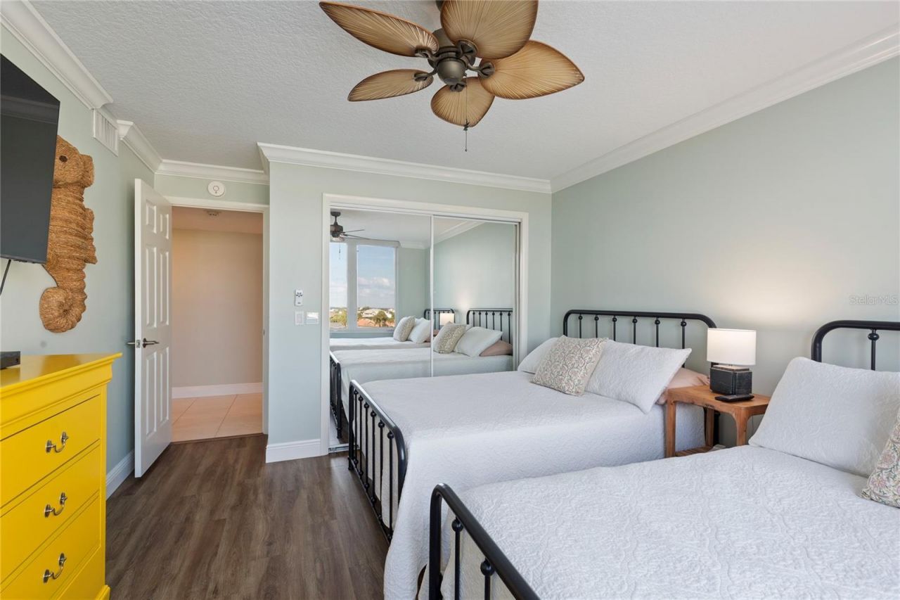 736 Island Way, Unit 406, Clearwater, FL 33767 Photo