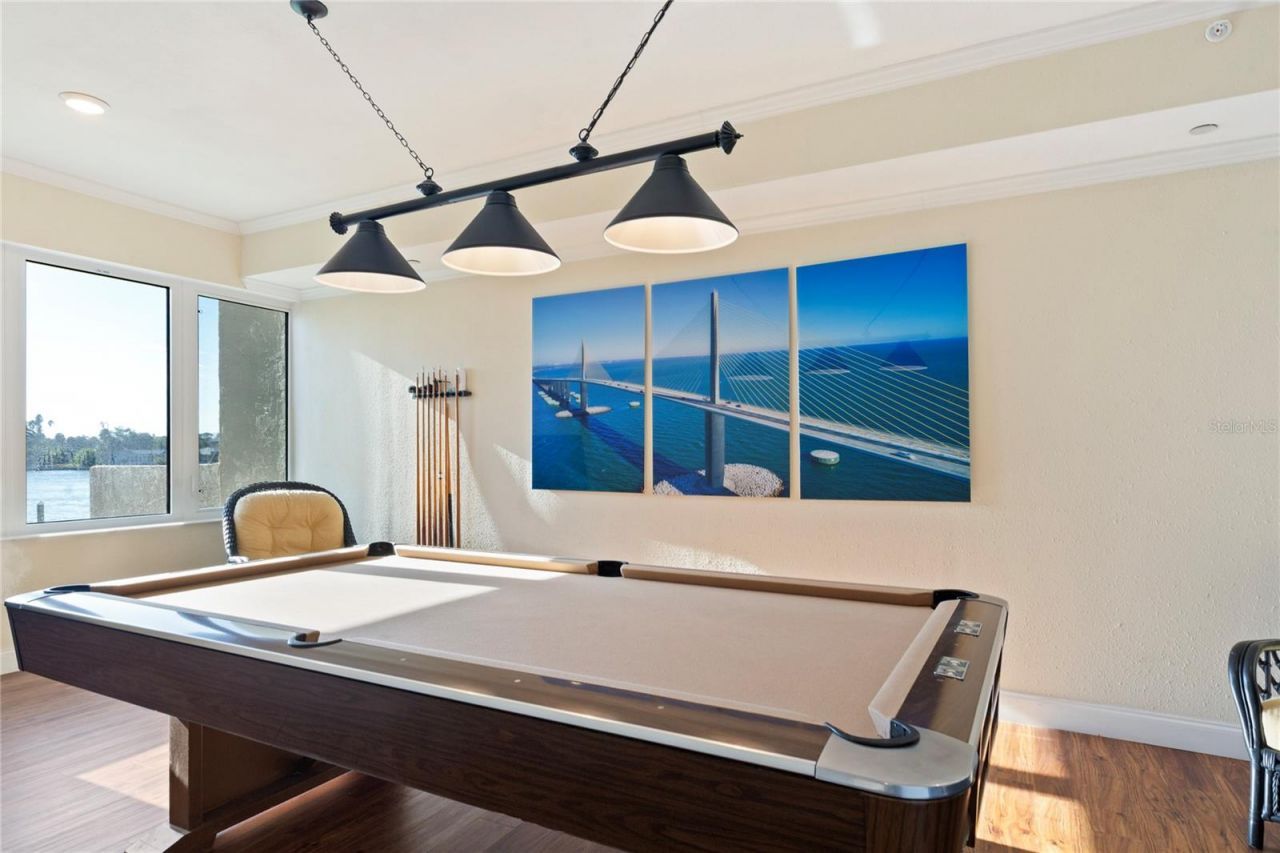 736 Island Way, Unit 406, Clearwater, FL 33767 Photo
