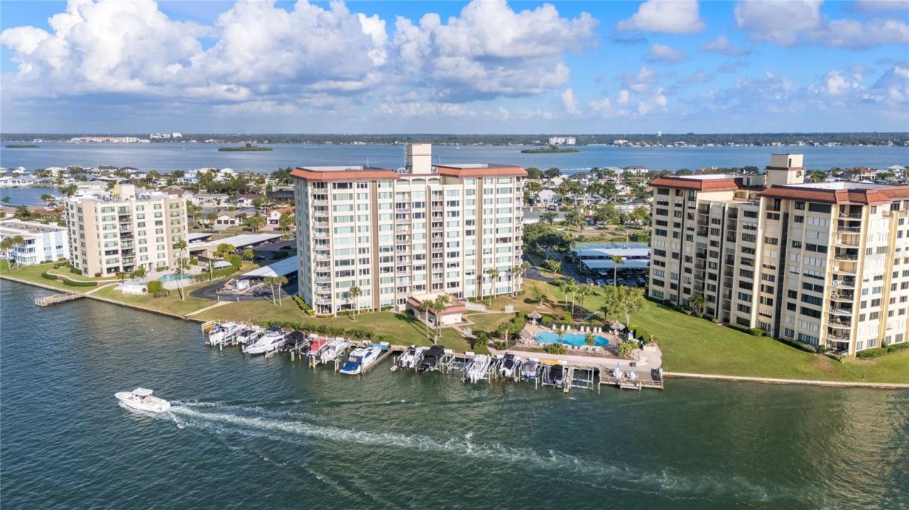 736 Island Way, Unit 406, Clearwater, FL 33767 Photo