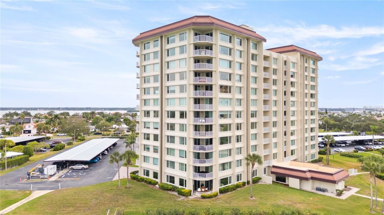 736 Island Way, Unit 406, Clearwater, FL 33767 Photo