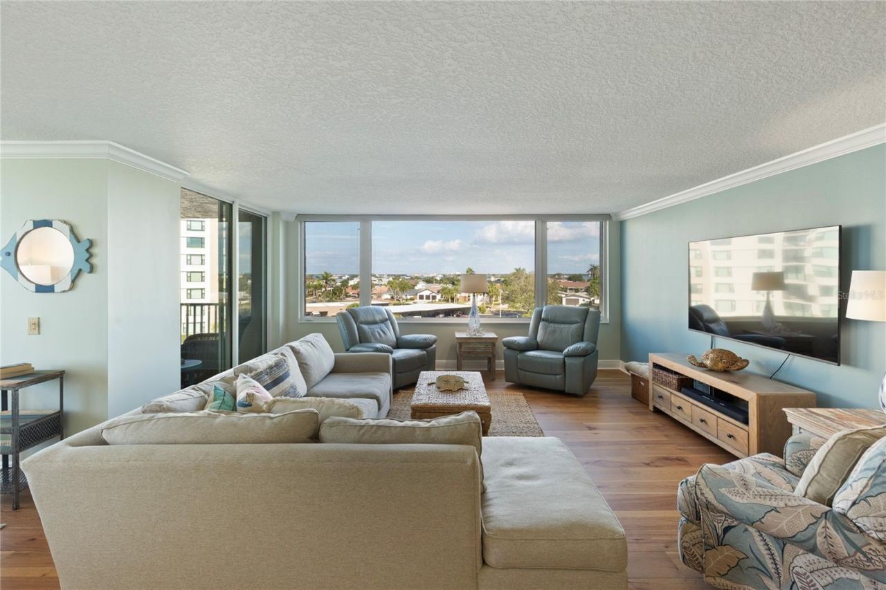 736 Island Way, Unit 406, Clearwater, FL 33767 Photo