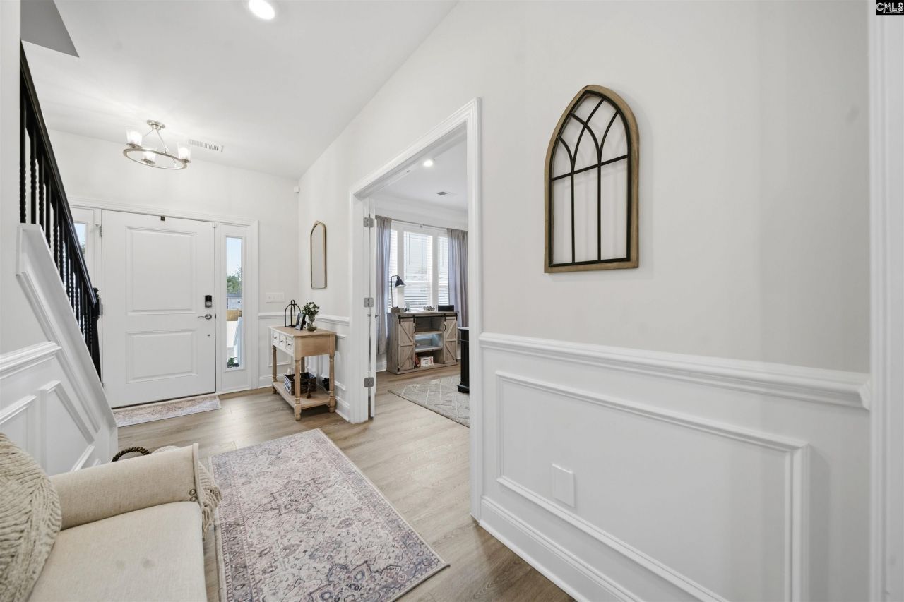 527 Radnor Hunt Court Photo 13