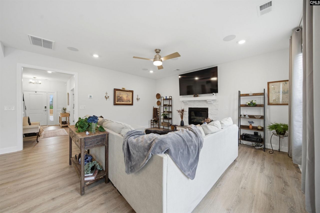 527 Radnor Hunt Court Photo 19