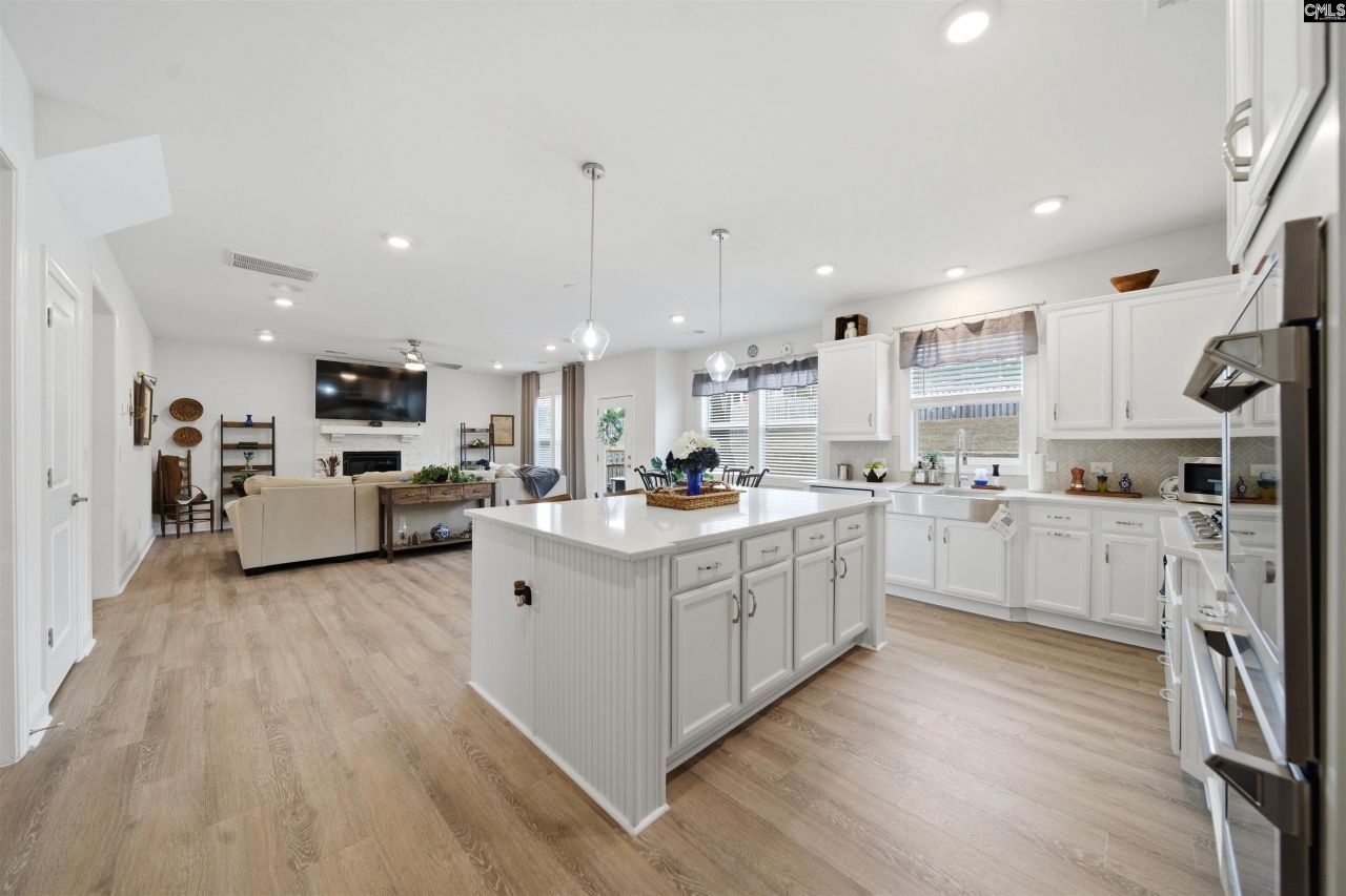 527 Radnor Hunt Court Photo 22