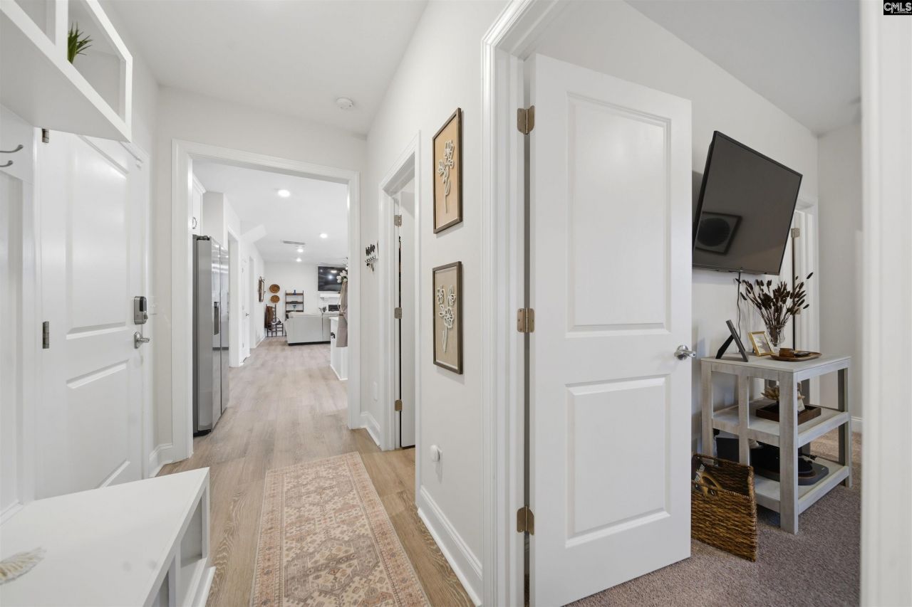 527 Radnor Hunt Court Photo 24