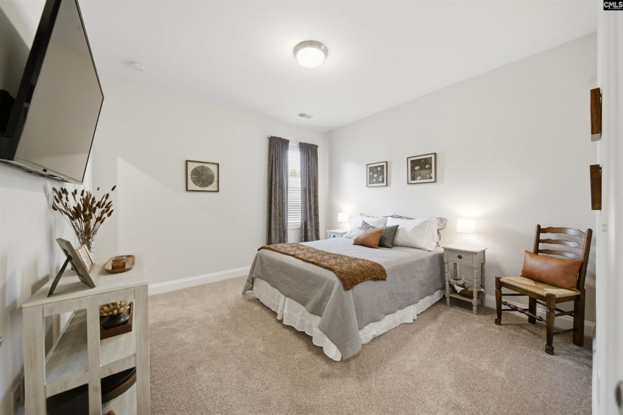 527 Radnor Hunt Court Photo 26