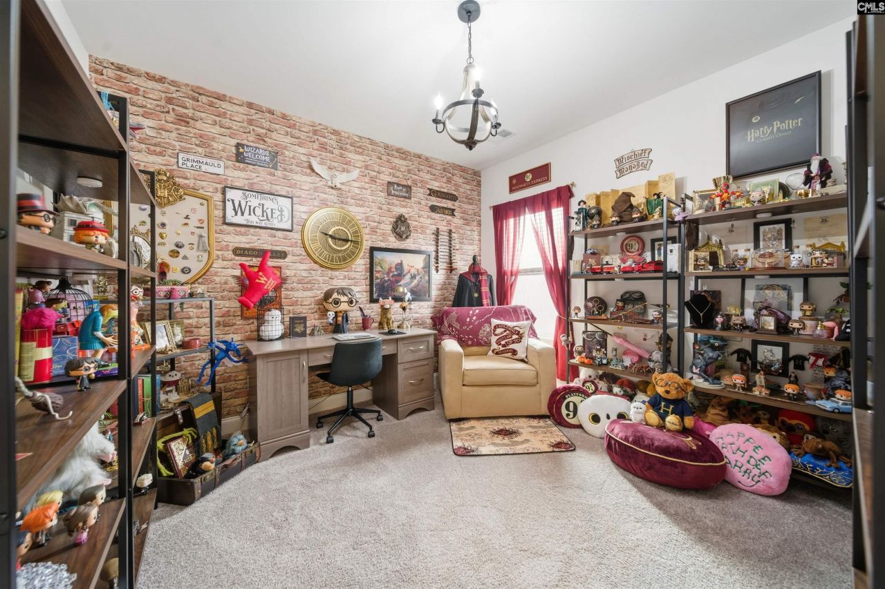 527 Radnor Hunt Court Photo 32