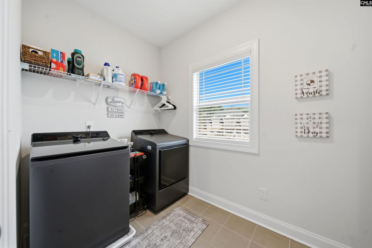 527 Radnor Hunt Court Photo 36