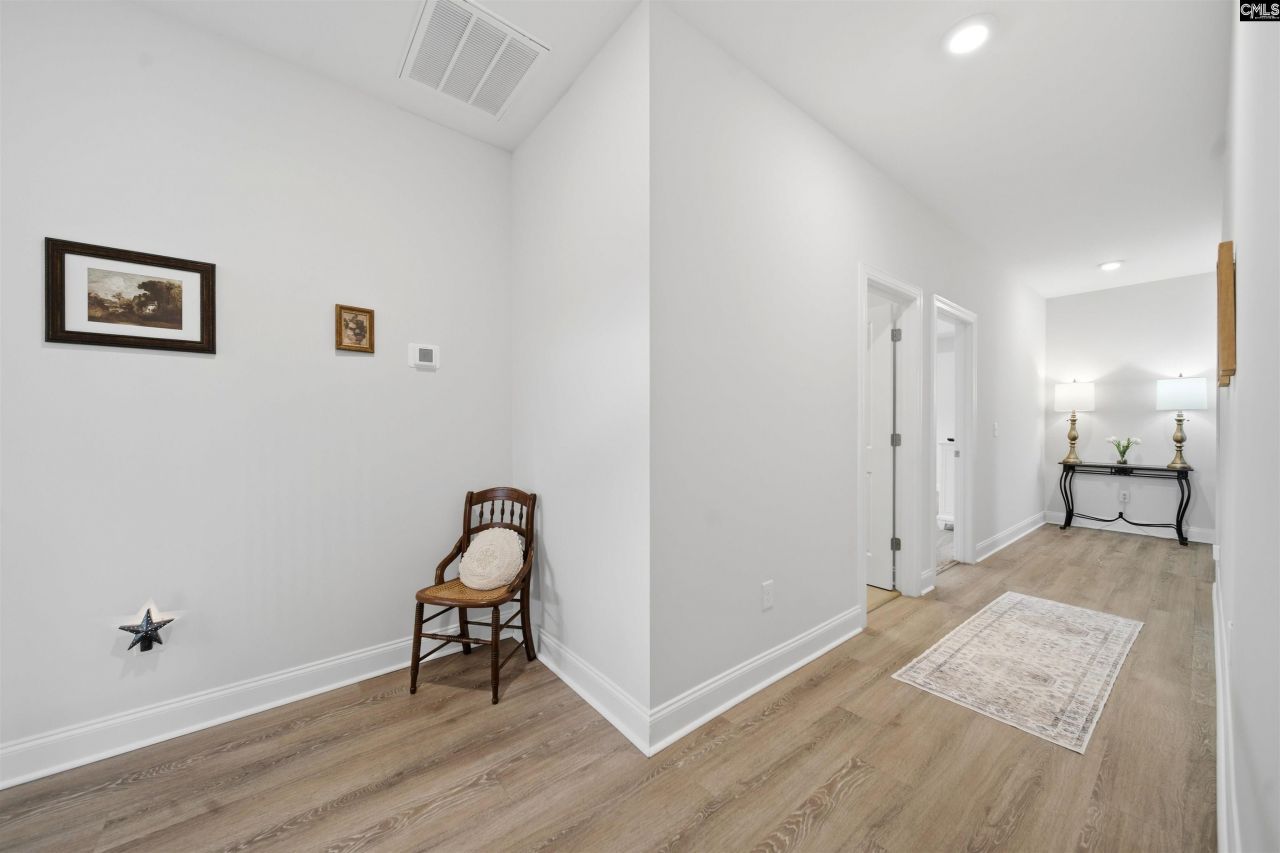 527 Radnor Hunt Court Photo 37