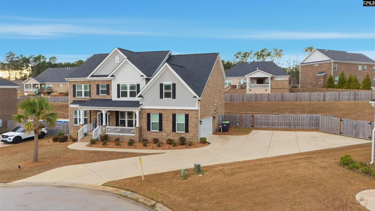 527 Radnor Hunt Court Photo 4