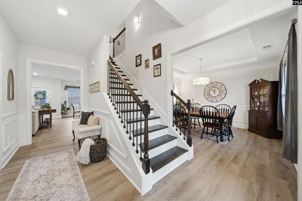 527 Radnor Hunt Court Photo 9