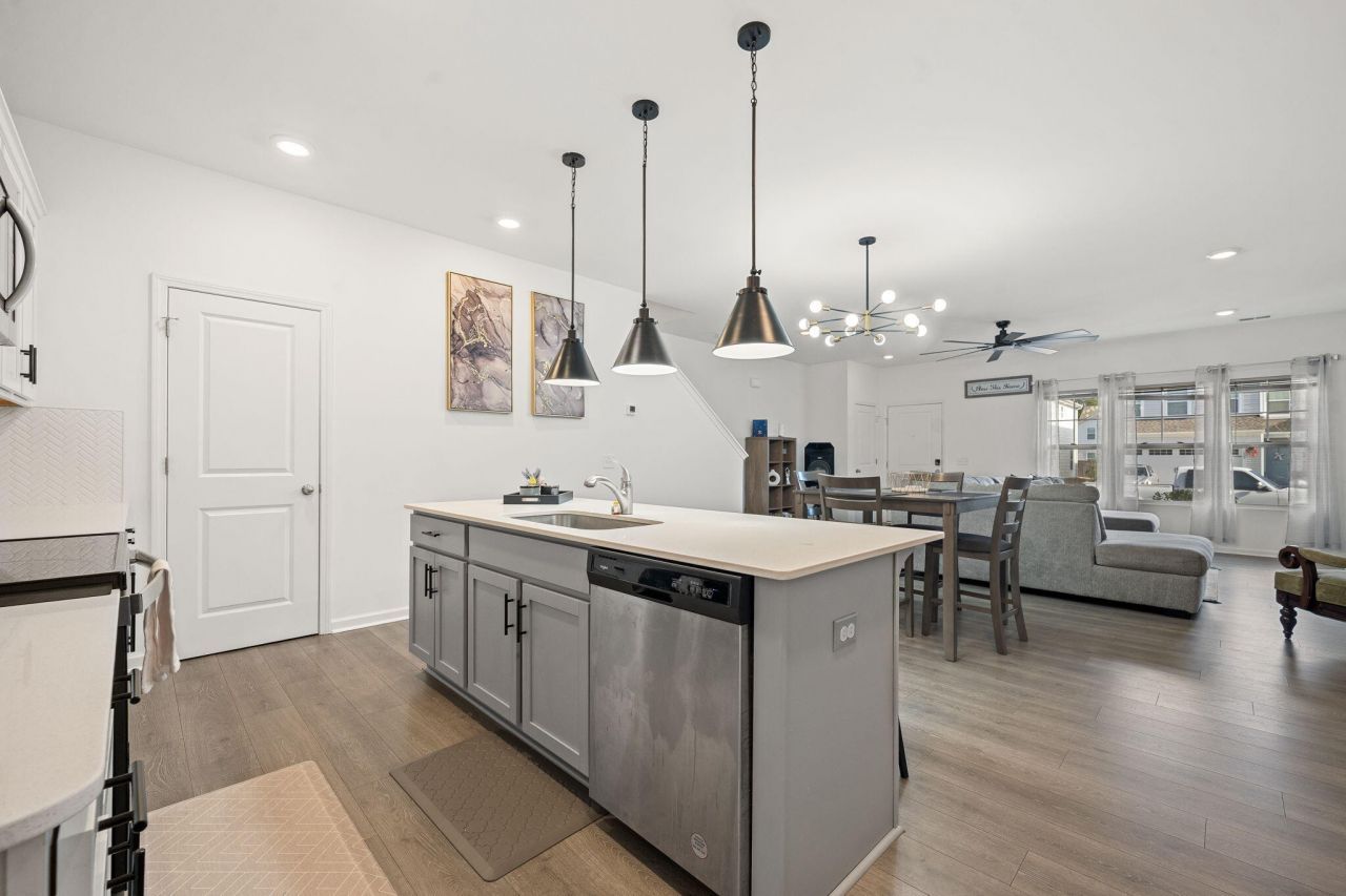 328 Surfbird Road Photo 11