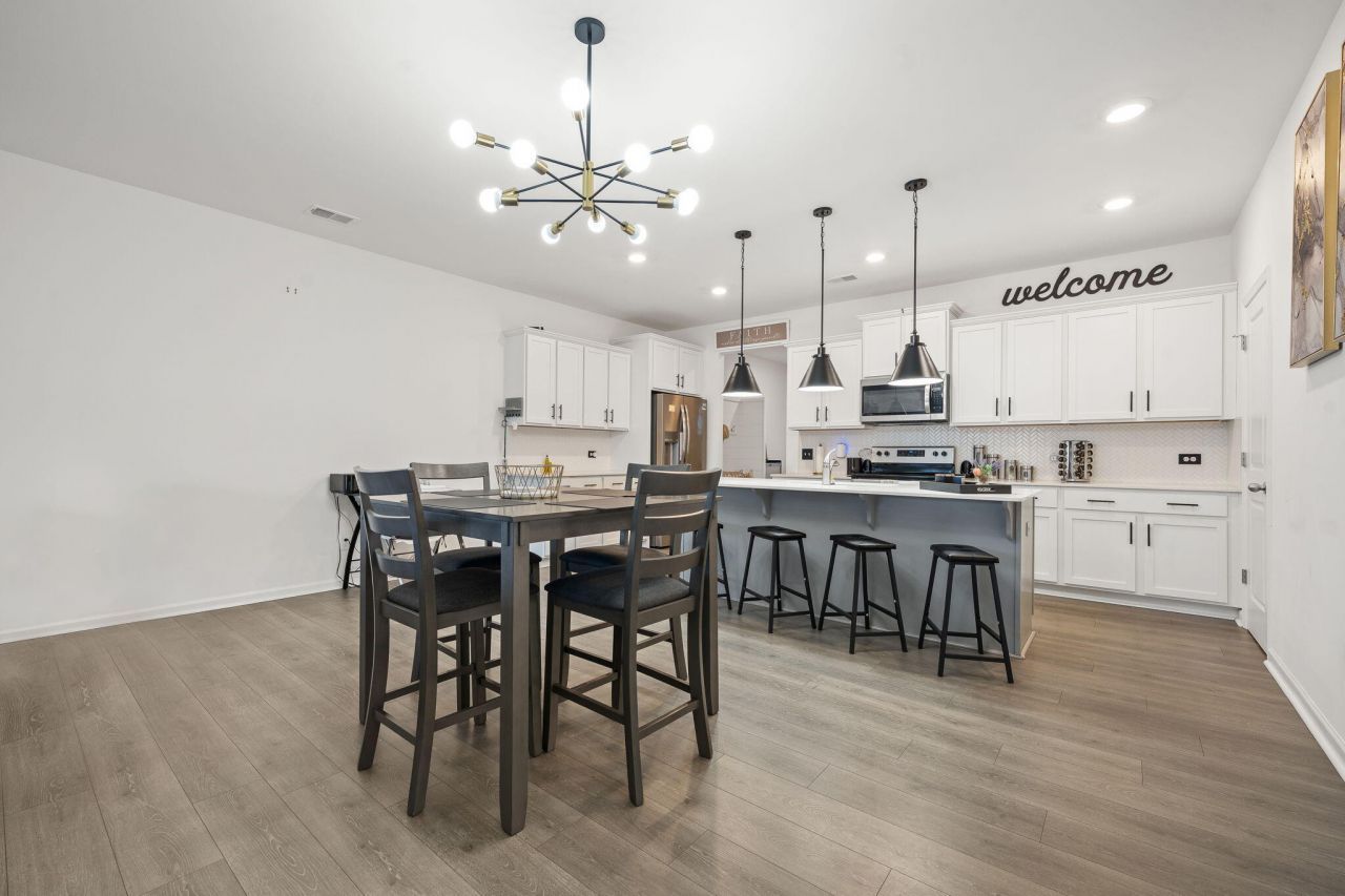 328 Surfbird Road Photo 6