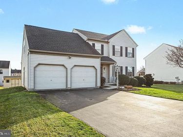 3706 WHEATLAND DRIVE, DOVER, PA 17315