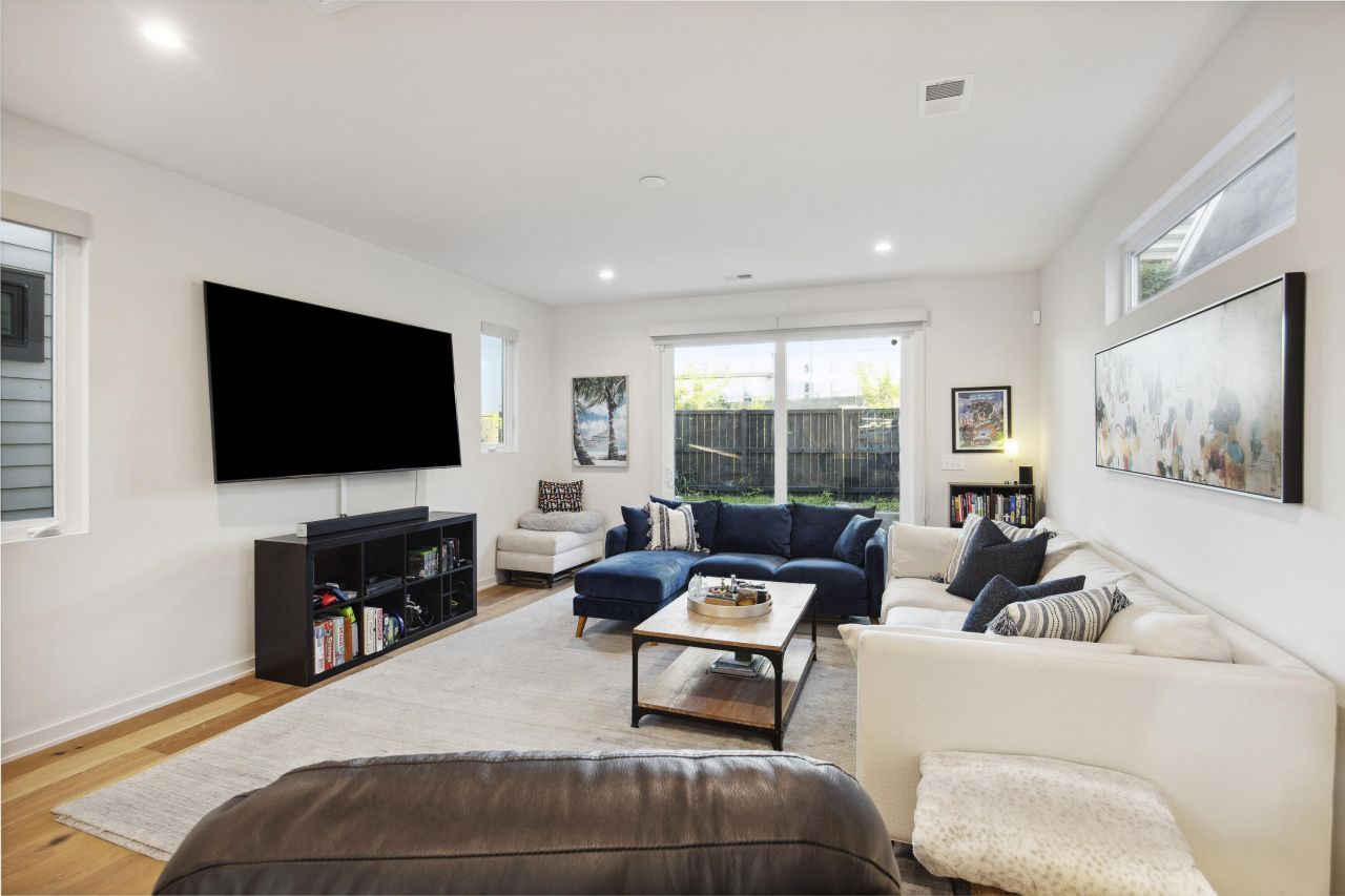 14 F Street Photo 10