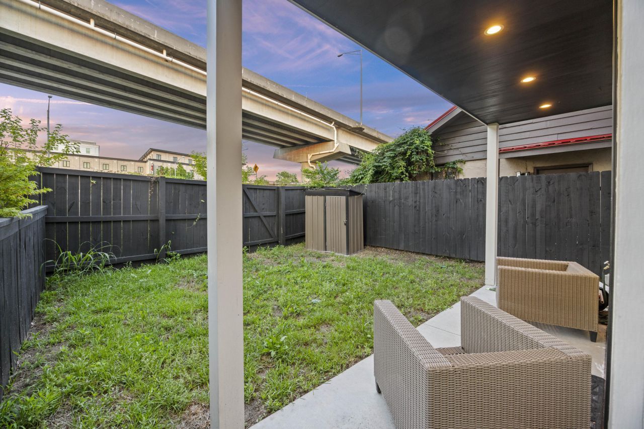 14 F Street Photo 35