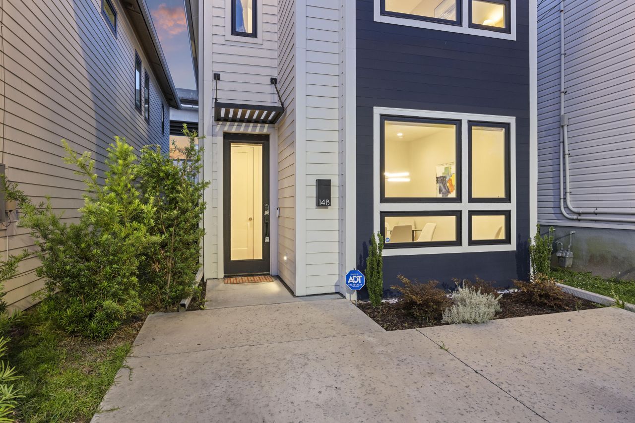 14 F Street Photo 43