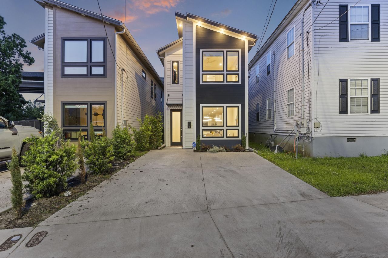 14 F Street Photo 44