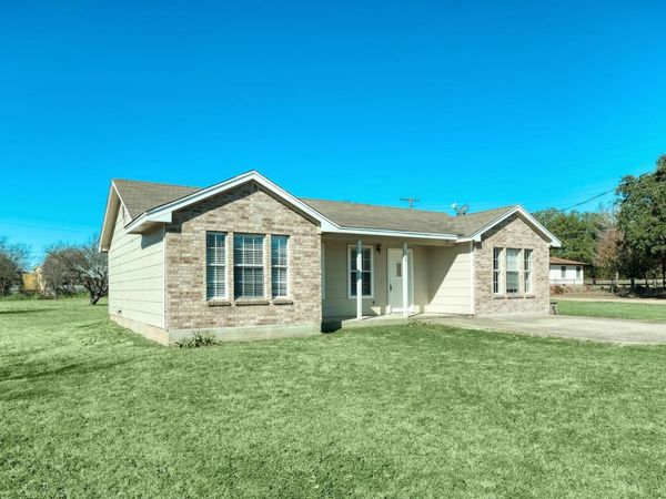 750 Fallen Oak DR, Bertram, TX 78605