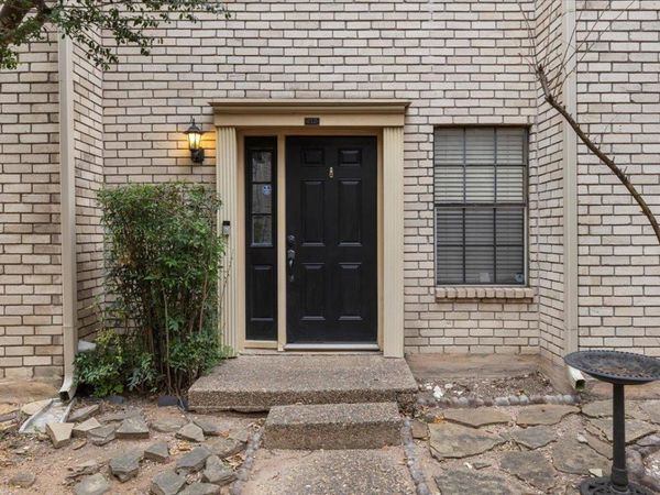 8400 Jamestown DR, Unit 212, Austin, TX 78758