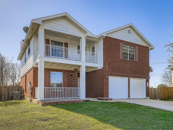 104 Mossy Rock CV, Hutto, TX 78634