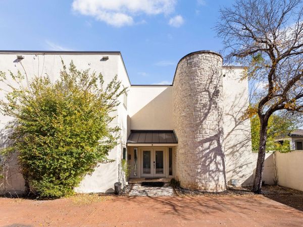 1 Crystal Springs Court CT, Unit H, The Hills, TX 78738