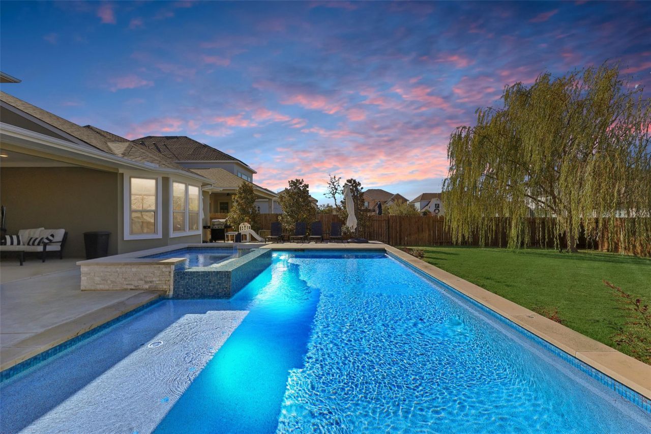 2913 Fallcrest Bnd, Leander, TX 78641 Main Photo