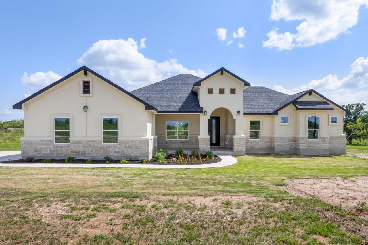 1136 Country Road 484 Rd, Elgin, TX 78621 Main Photo