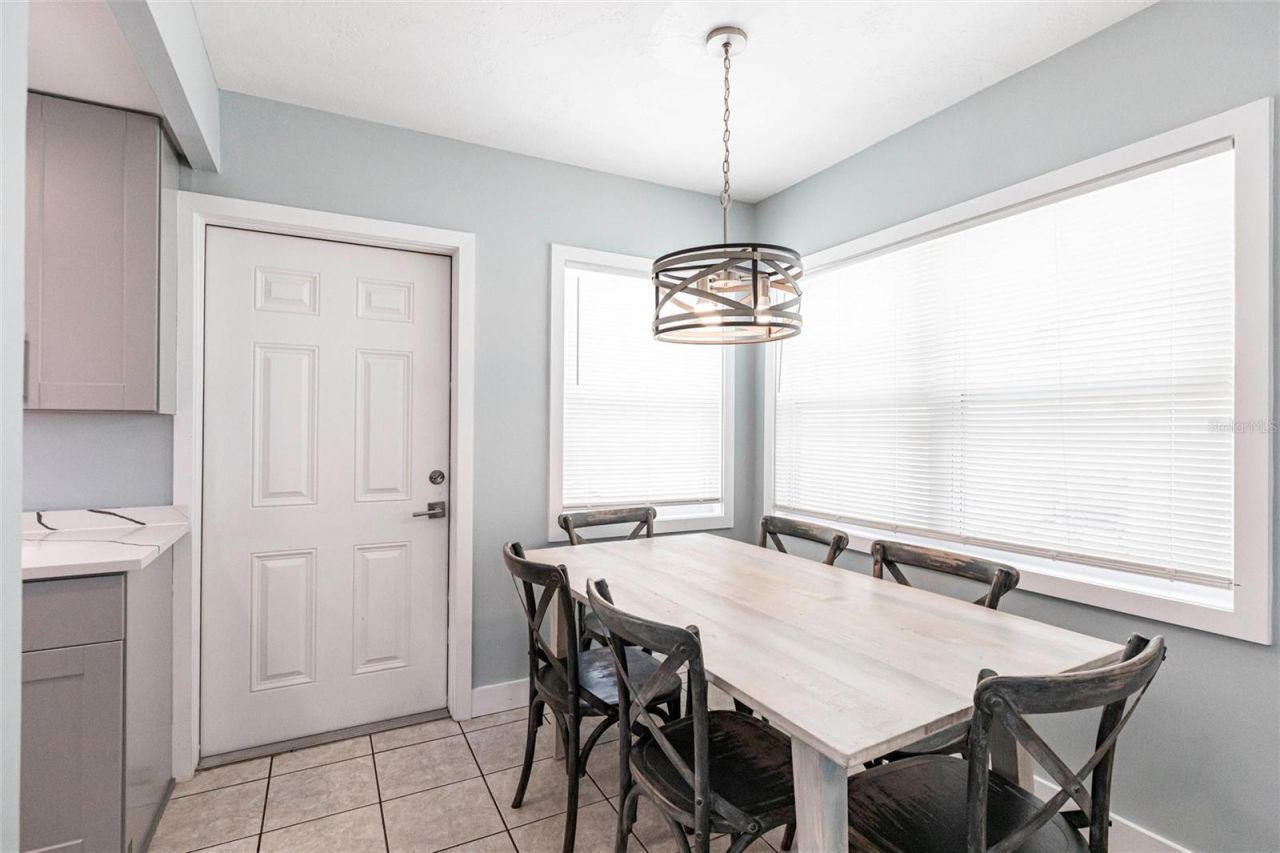 6020 Midnight Pass Road, Unit 49, Sarasota, FL 34242 Photo