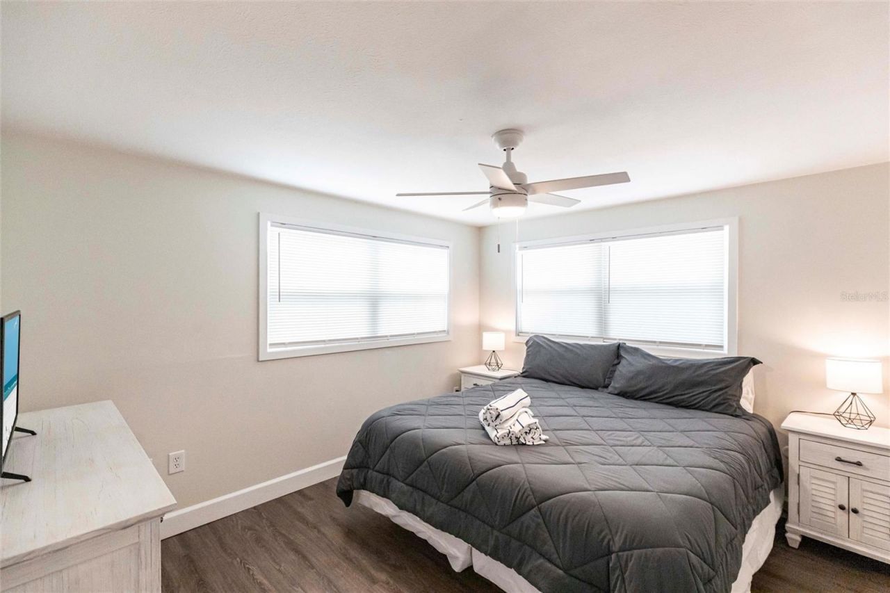 6020 Midnight Pass Road, Unit 49, Sarasota, FL 34242 Photo