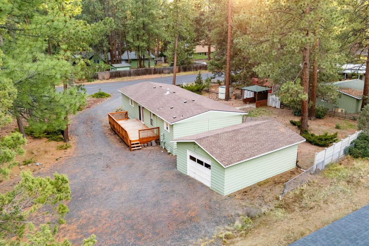 19760 Mahogany Street, Bend, OR 97702 Main Photo