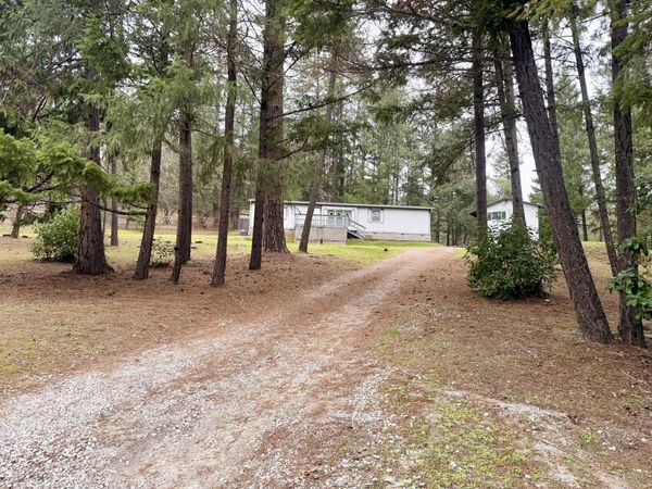 360 Hessar Street, Grants Pass, OR 97527