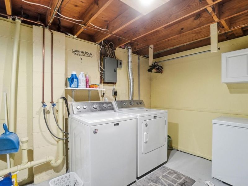 1710 Carrigallen Lane, Columbus, OH 43228 Photo 46