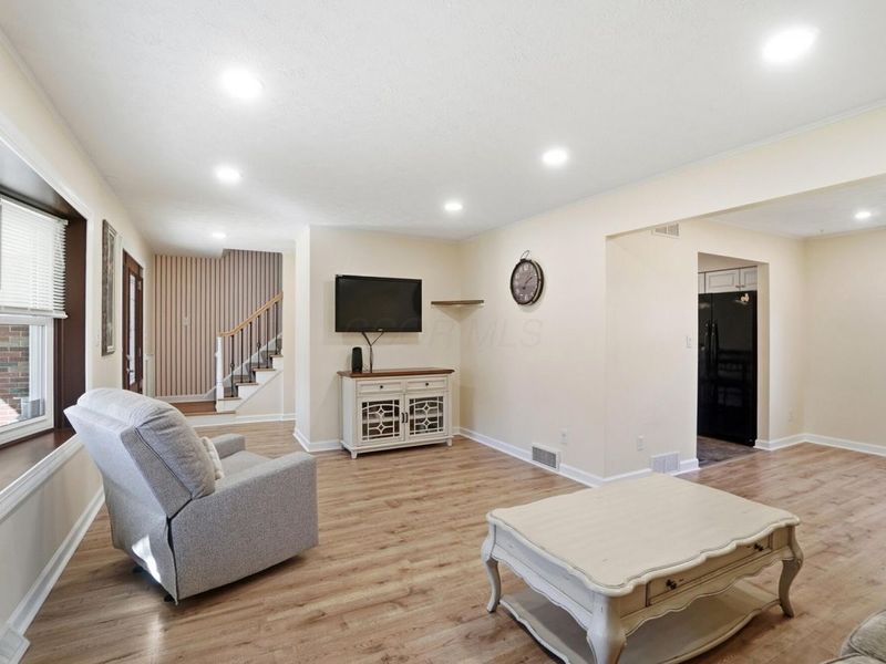 1710 Carrigallen Lane, Columbus, OH 43228 Photo 6