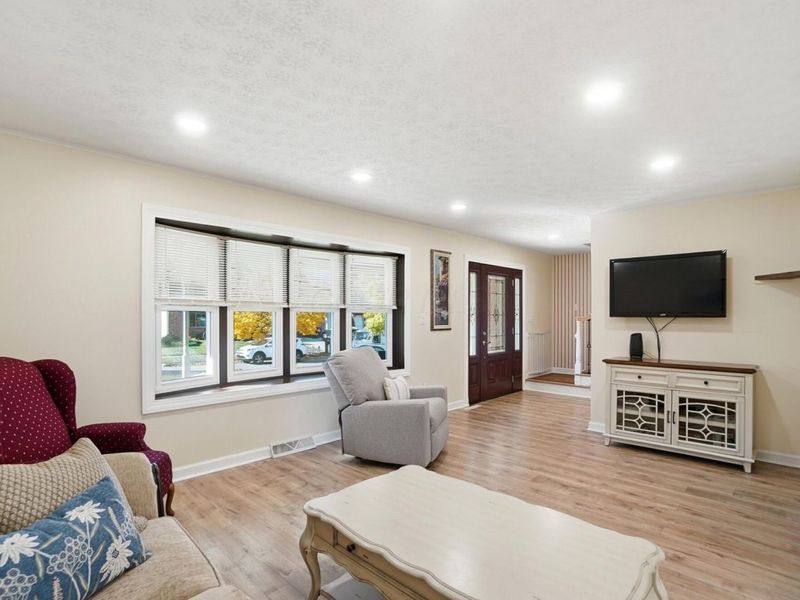 1710 Carrigallen Lane, Columbus, OH 43228 Photo 7