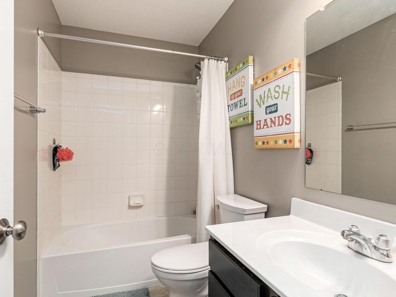 618 Sandhill Court, Delaware, OH 43015 Photo 25